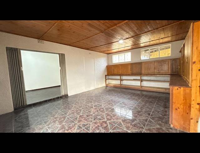 5 BEDROOM HOUSE FOR SALE IN RIDGEWAY